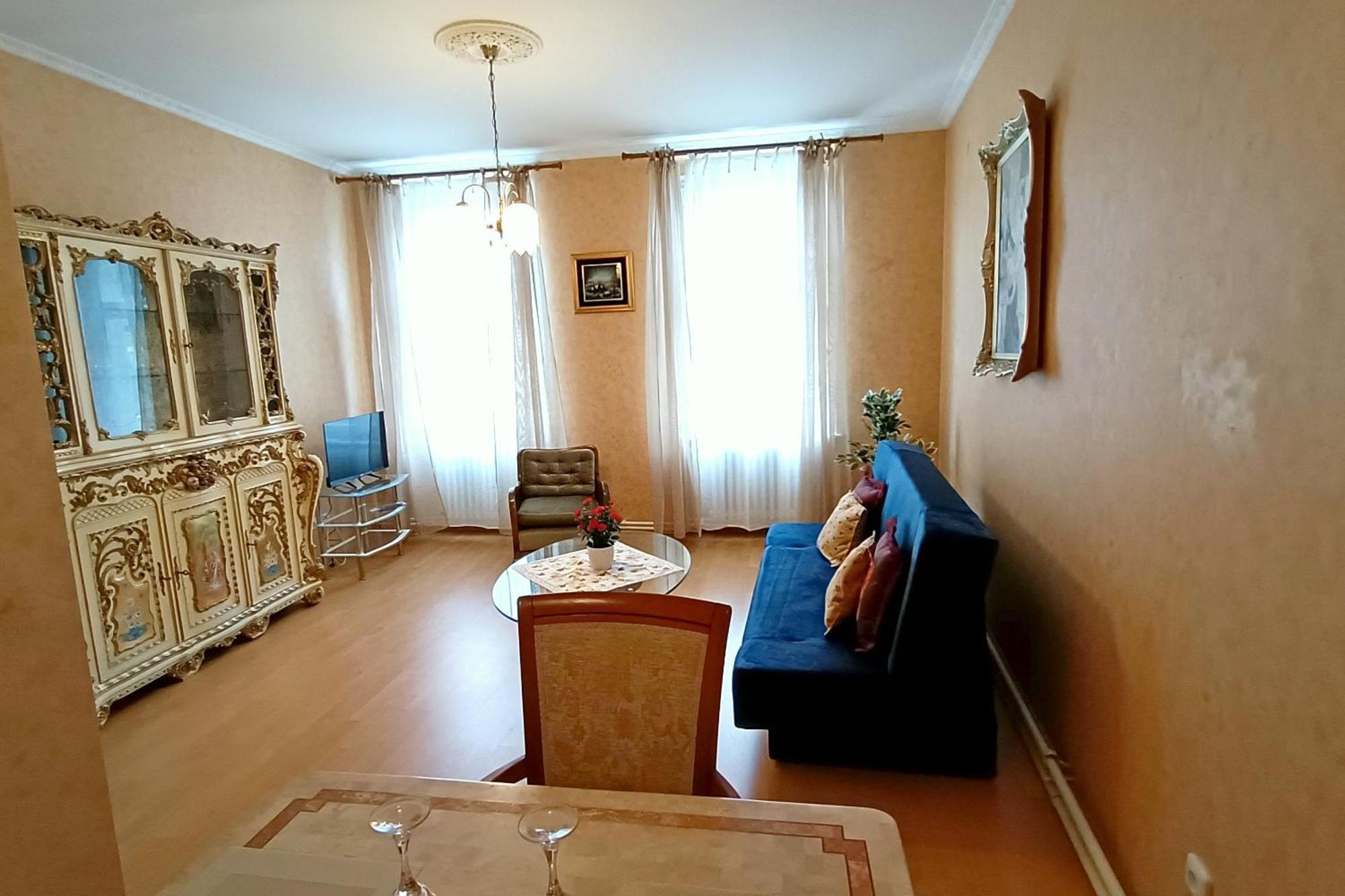 Apartments Stubsi With Colonnade View การ์โลวีวารี ภายนอก รูปภาพ